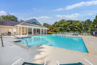 Building Photo - Huntington Place