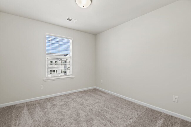 Building Photo - 9413 Sun Fountain Dr