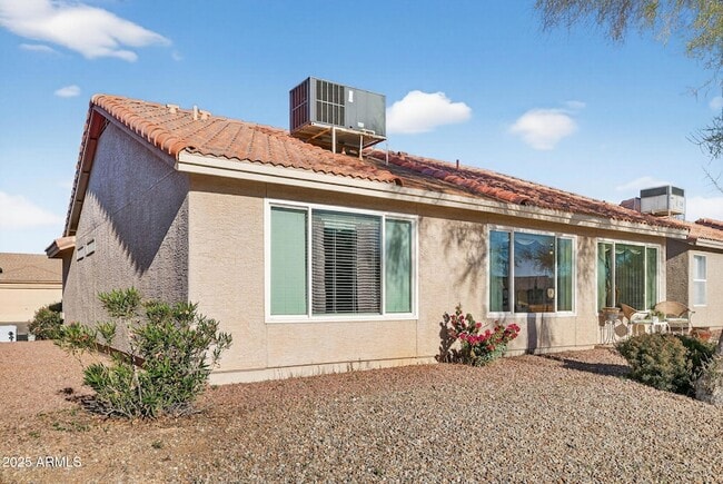 Building Photo - 1831 E Lindrick Dr