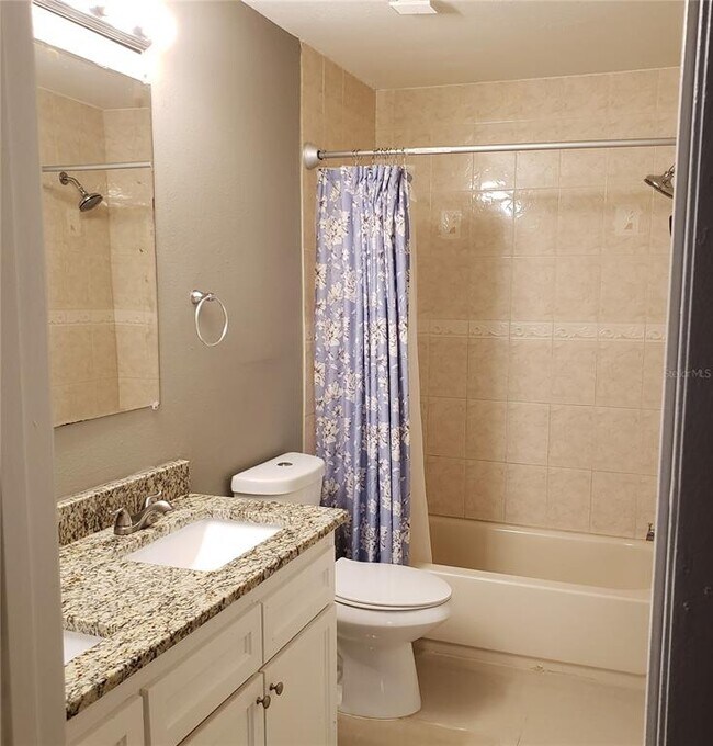 Full bath - 4427 Dylan Loop