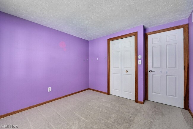 Building Photo - 13286 Boston Rd