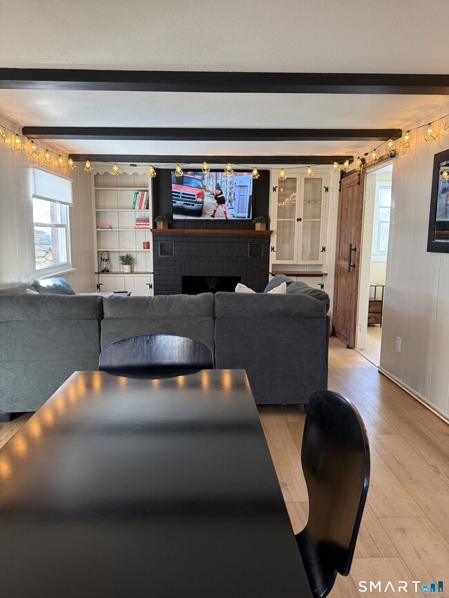 Building Photo - 27 Dilliston Rd