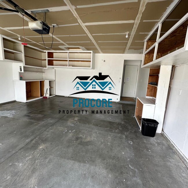 Building Photo - 2313 W Grouse Ave