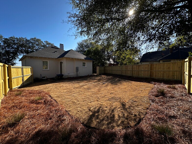 Building Photo - 1703 N Monroe St