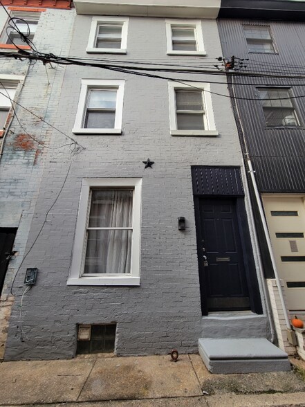 Building Photo - 223 Mercer St