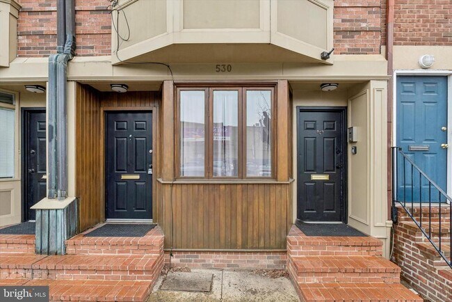 Building Photo - 530 S 15th St