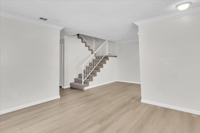Building Photo - Spacious 2-Bedroom Townhome in Hesperia, CA!