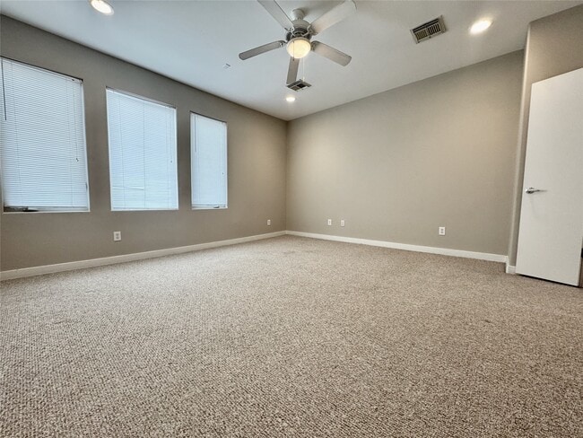 Building Photo - 1515 Birdsall St