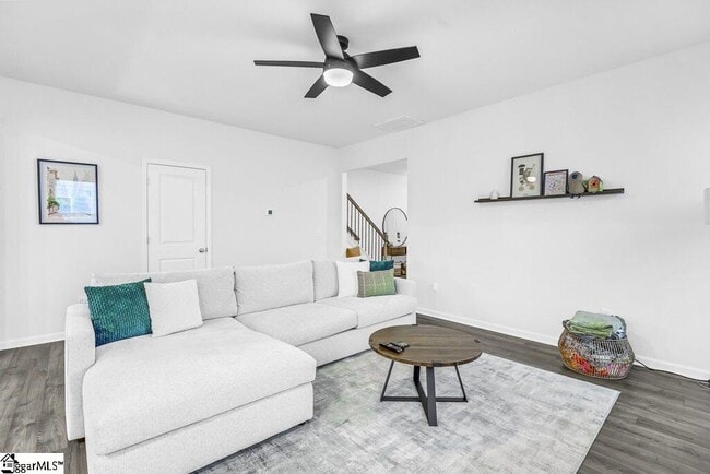 Building Photo - 329 Hartland Pl