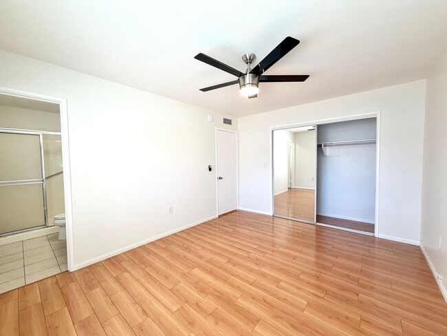 Building Photo - 55+ community-Move-in Ready 2 Bedroom 2 Bath Sun City Home!