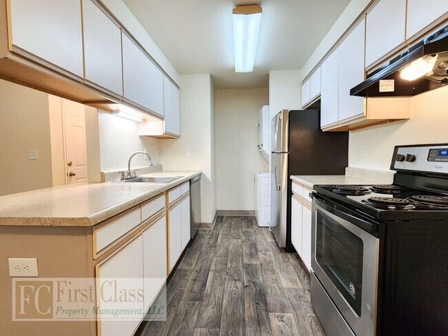 Building Photo - 1235 NW 183rd Ave