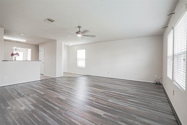 Building Photo - 3050 Thicket Path Way
