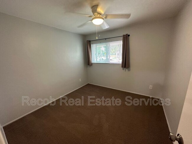 Building Photo - 4859 Campanile Dr