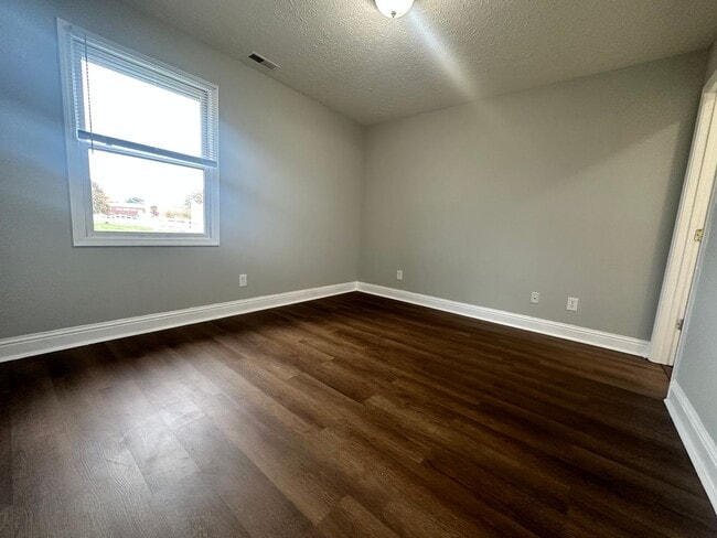 Building Photo - 3470 Legacy Run