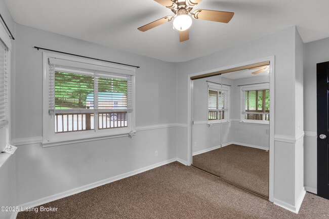 Building Photo - 1468 Lakeshore Pkwy