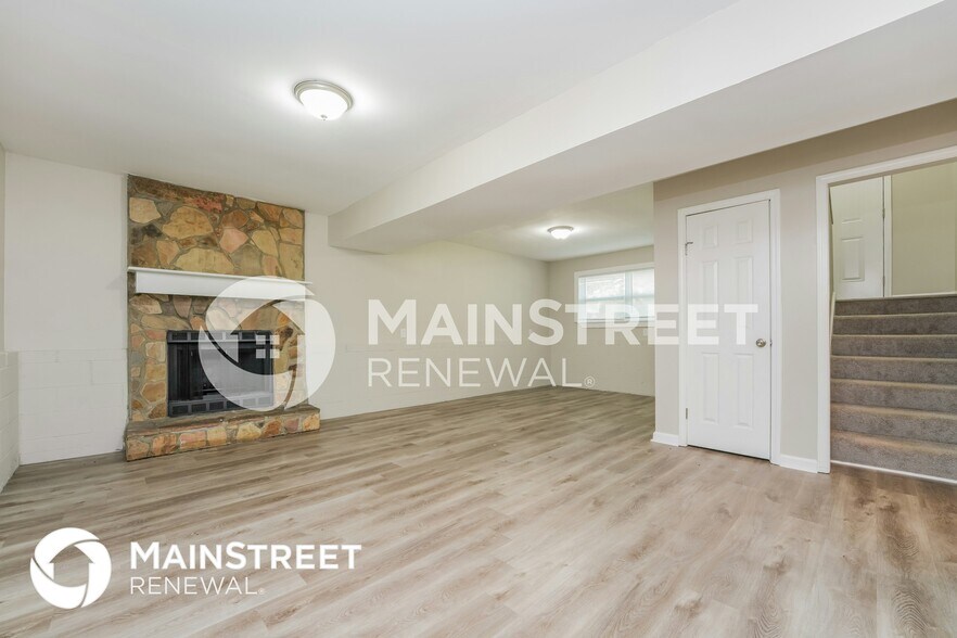 Building Photo - 2535 Kelly Lake Dr