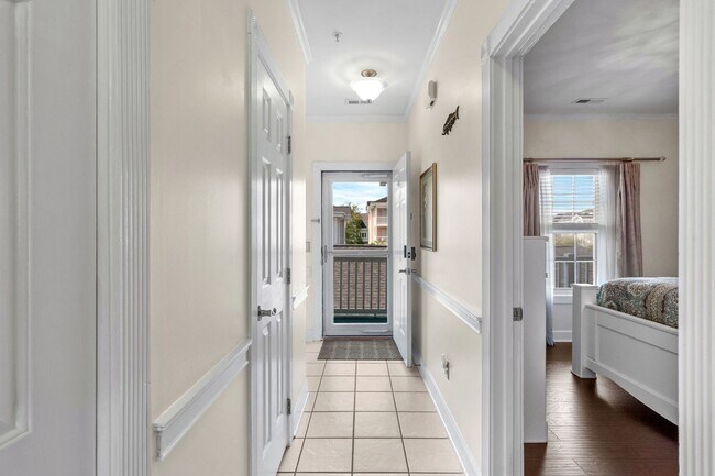 Building Photo - 4855 Carnation Cir