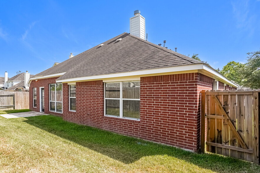 Building Photo - 24026 Hackberry Creek Dr