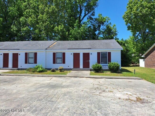 Primary Photo - 1402 Hooker Rd