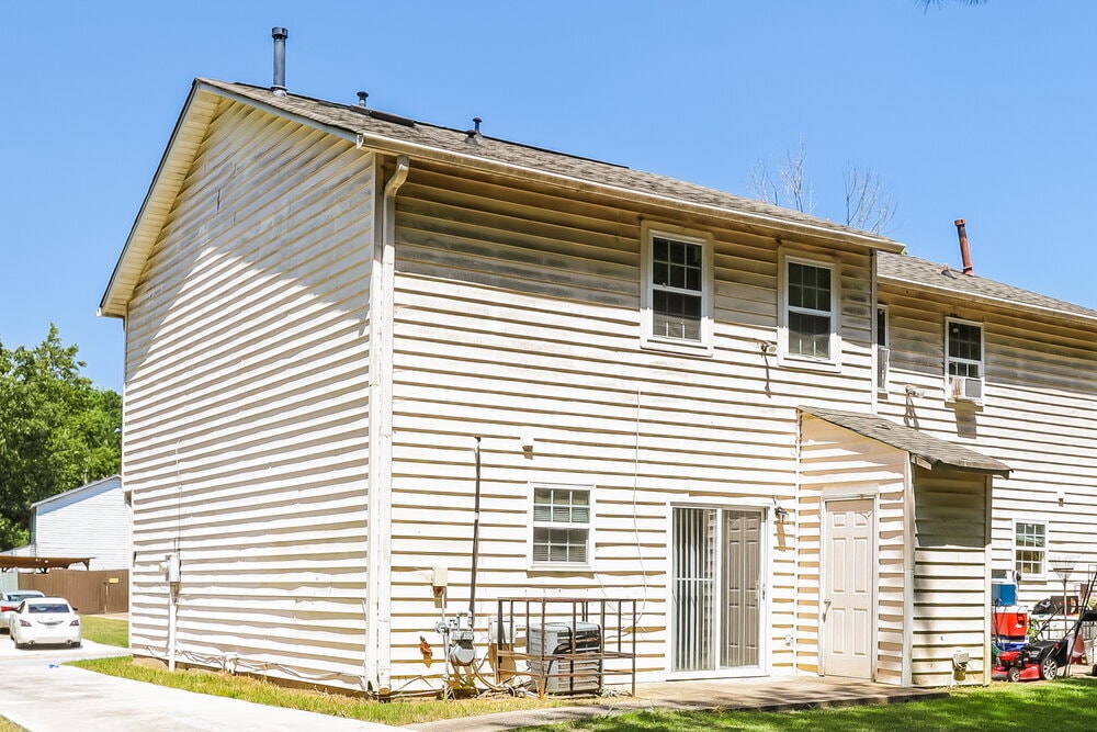 Building Photo - 3504 S Hopkins Ct