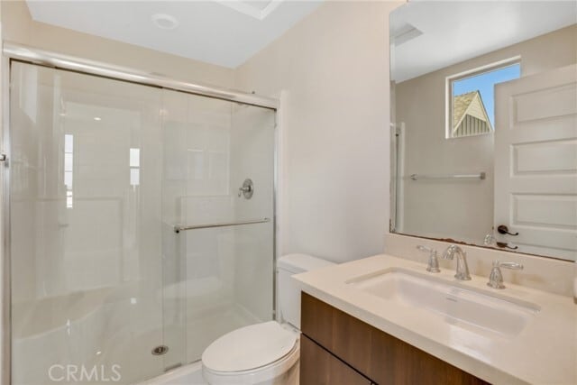 Building Photo - 783 Benchmark