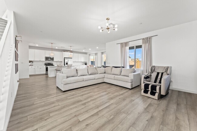 Building Photo - New Build, 4 bedroom, 3 full bathroom in the Master Planned Community; Landmark at Black Mountain...