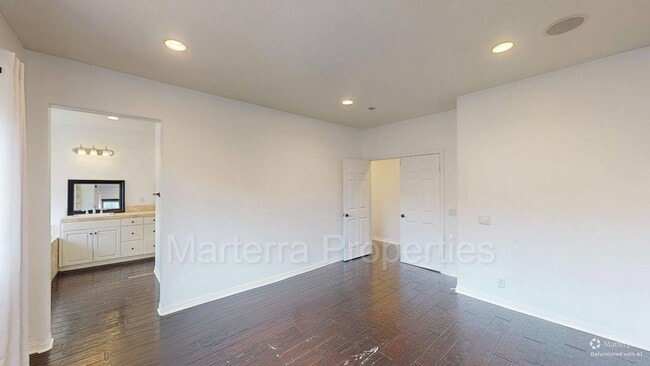 Building Photo - Beautiful Home in Eastside Coast Mesa