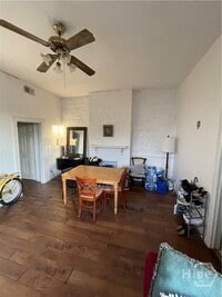 Building Photo - 219 E Taylor St