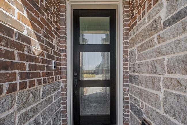 Building Photo - 11430 Bush Clover Dr
