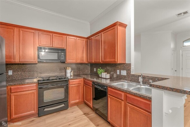 Building Photo - LEGACY BEAUTY.. Close to Barksdale Air Force Base..