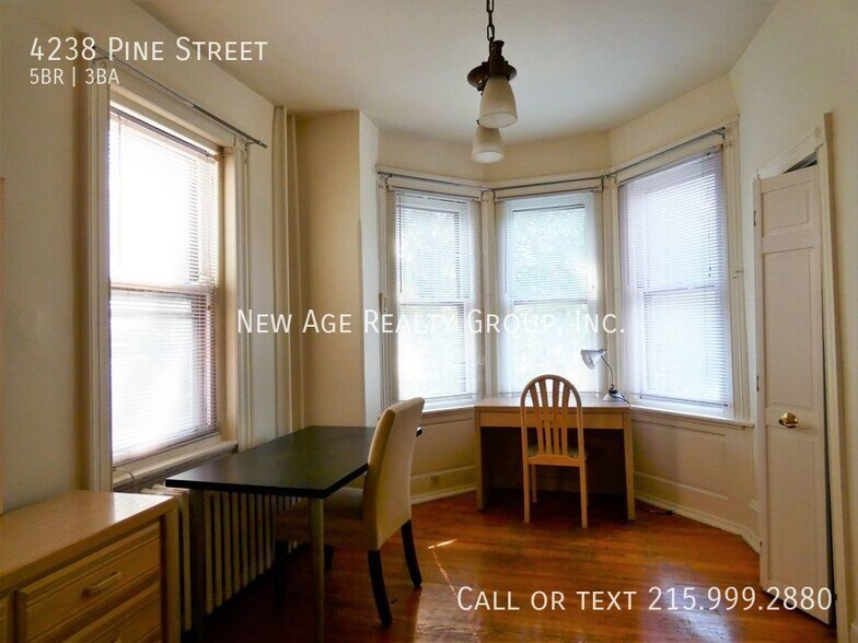 Building Photo - 4238 Pine St