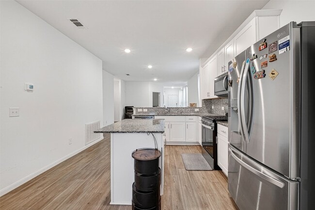 Building Photo - 10626 Cashew Run Ln