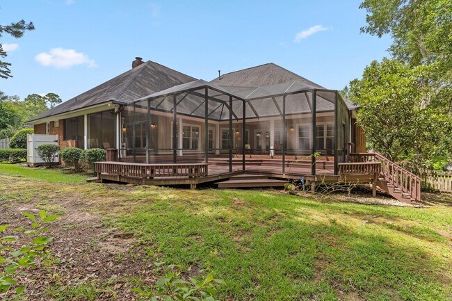 Building Photo - 8881 Winged Foot Dr