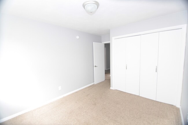 Building Photo - $200 OFF First Month’s Rent – Modern 3-Bed...