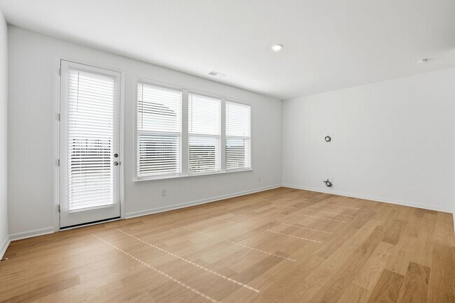 Building Photo - Brand-New Townhome in the University area at Senata at Research Park!