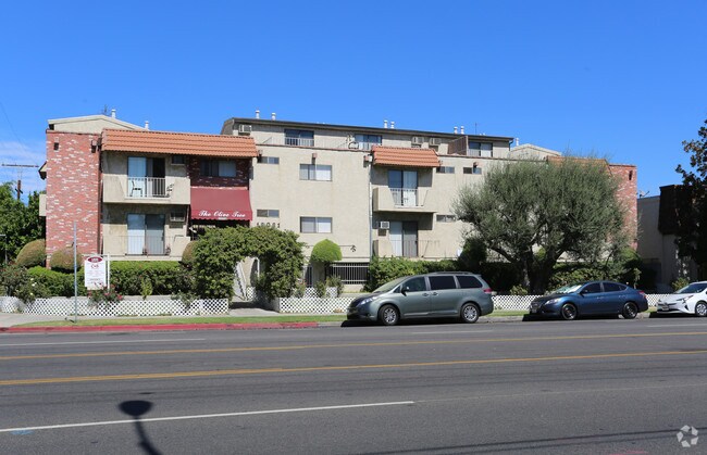 Primary Photo - Burbank Laurel Apartments