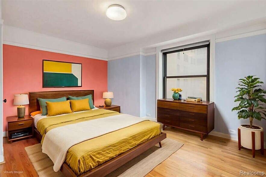 Building Photo - 15 E Kirby St