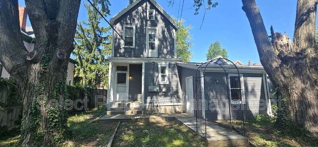 Building Photo - 223 W Woodland Ave
