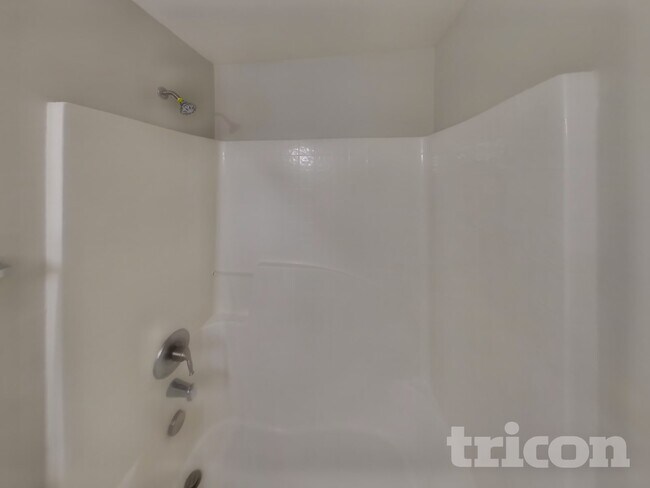 Building Photo - 10323 Frog Pond Dr