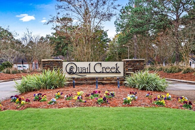 Building Photo - Gorgeous 3 Bed/ 2 Bath Single- Family Home