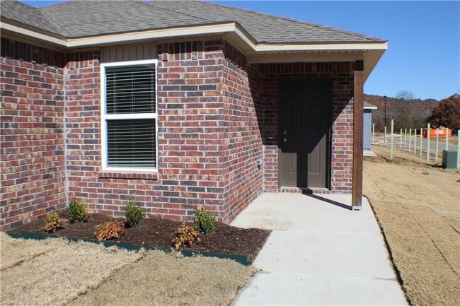 Building Photo - 1078 E Sparrow Cir