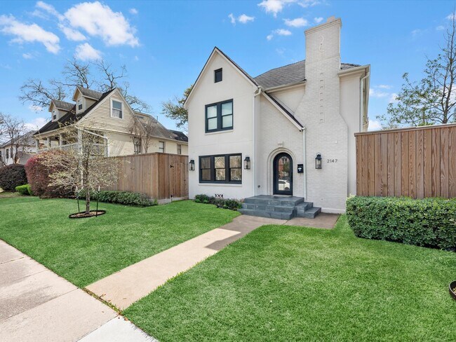 Building Photo - 2147 Colquitt St