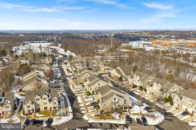 Building Photo - 43374 Greyswallow Terrace