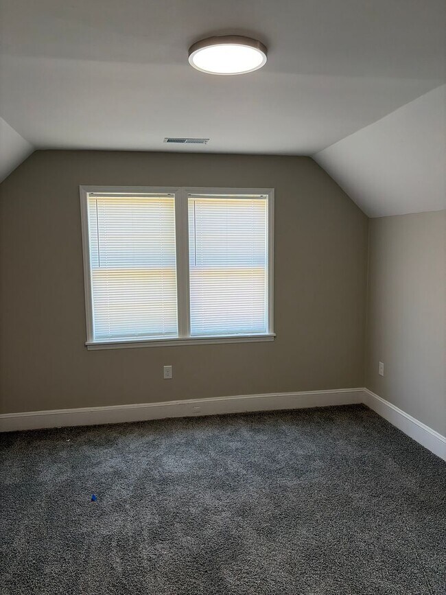 Building Photo - 2502 Druid Hills Dr NW