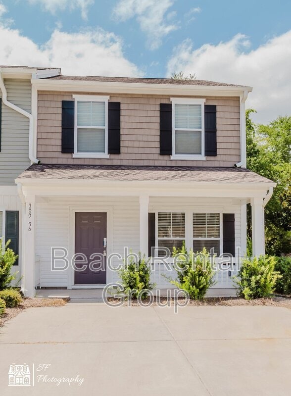 Primary Photo - 300 Cherwell ct