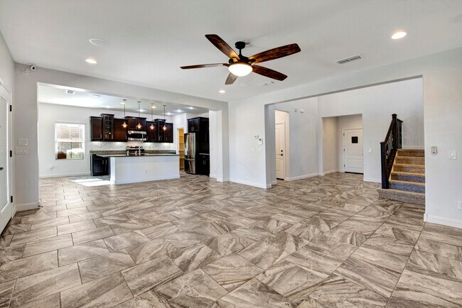 Building Photo - 1751 W Desperado Way