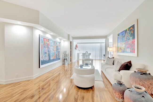 Building Photo - 17565 Ashbourne Ln