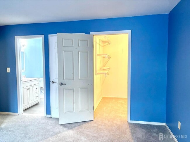 Building Photo - 98 Keystone Ct