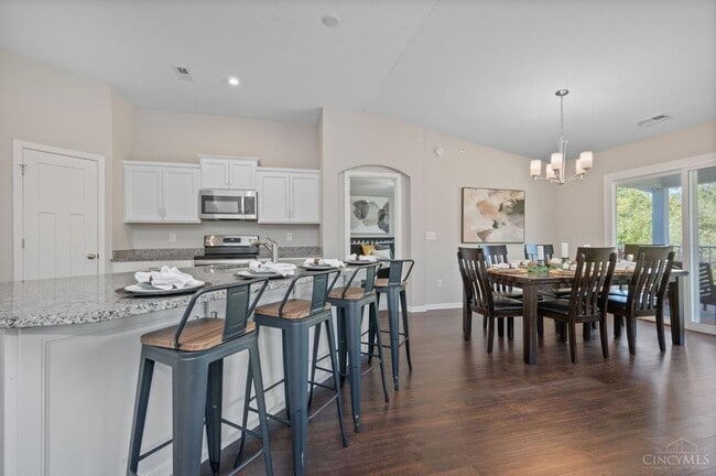 Building Photo - 108 Old Pond Rd