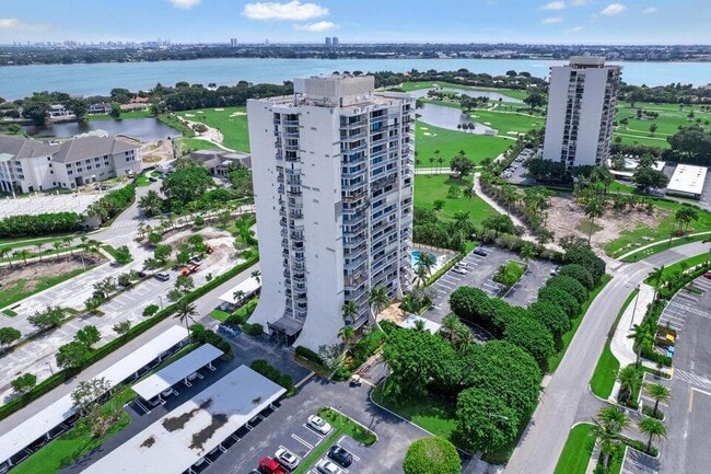 Building Photo - 2400 Presidential Way